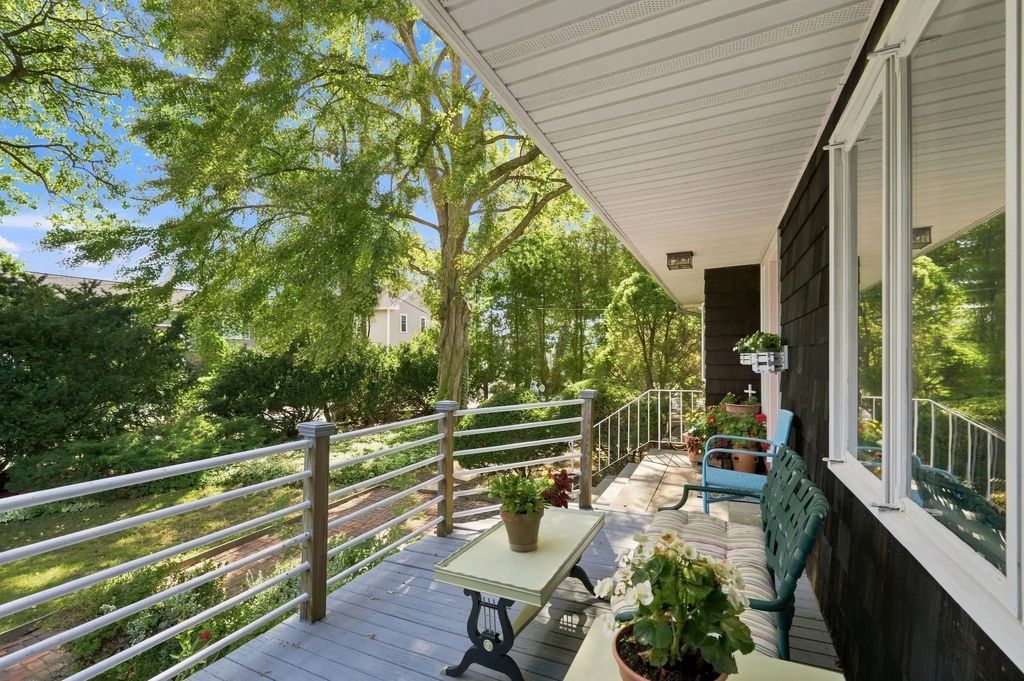 20 Tidd Street, Swampscott