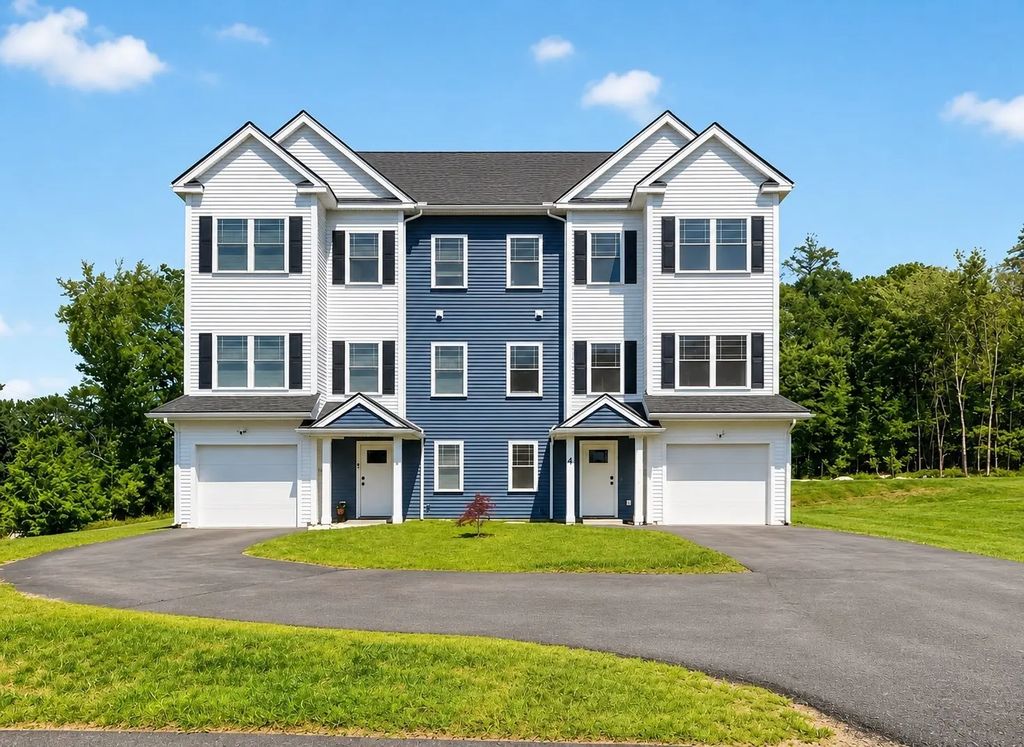 4 Jackson Rd #4, Chelmsford
