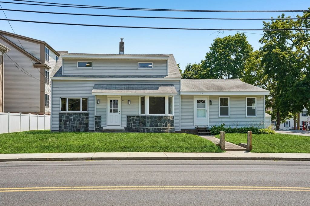 59 Hartford Ave E, Uxbridge