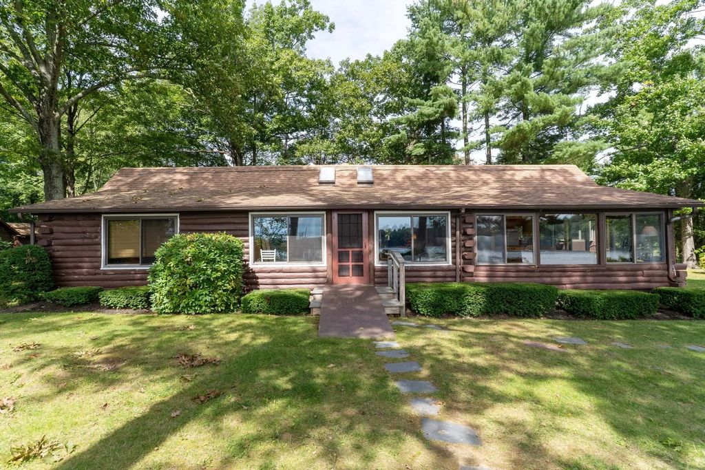 141-143 Lake Rd, Brookfield