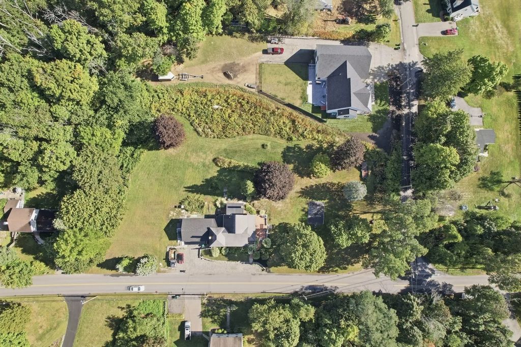 54 Seven Star Road, Groveland