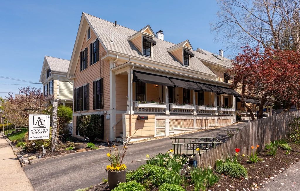 49 Broadway, Rockport