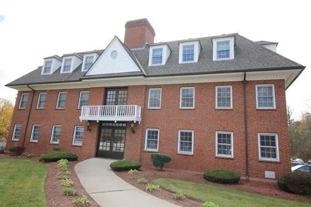 132 Tyngsboro Road #5, Chelmsford