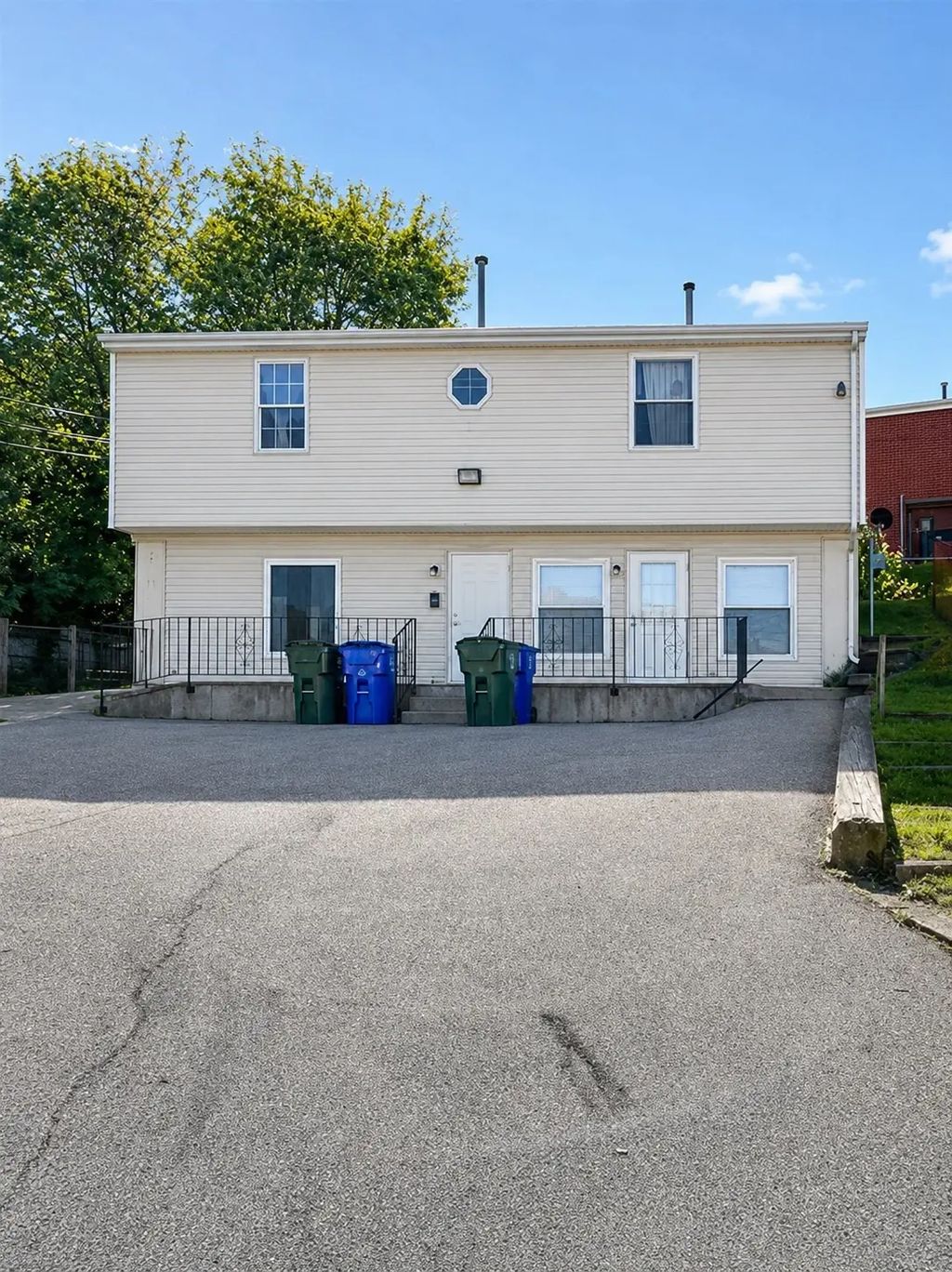 264 Union St. #2s, Fall River