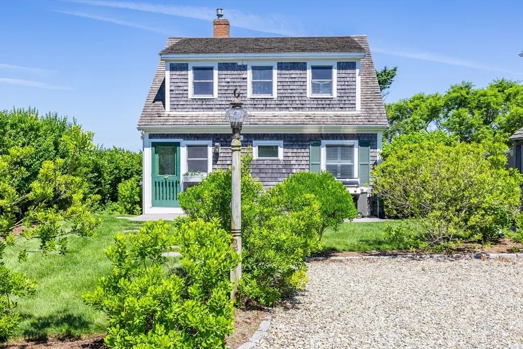 240 Robbins Hill Road, Brewster