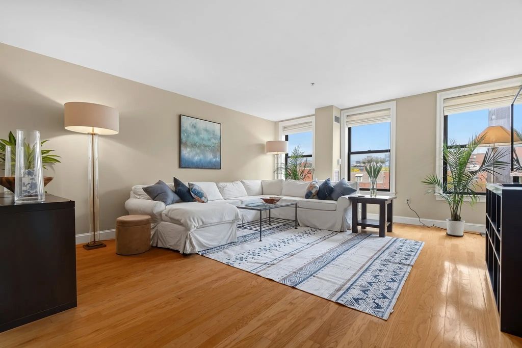 1723 Washington St #410, Boston