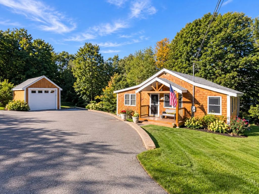 29 Ellen, Haverhill