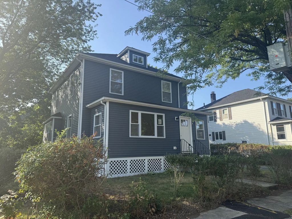 98 Westminster Ave, Watertown