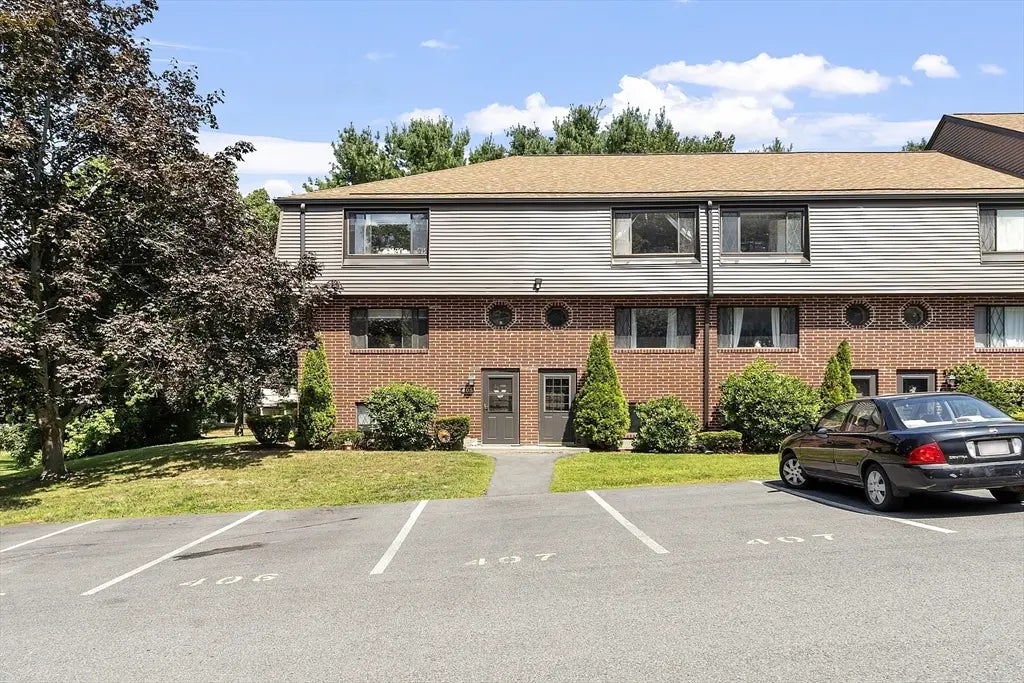 406 Farrwood Drive #406, Haverhill