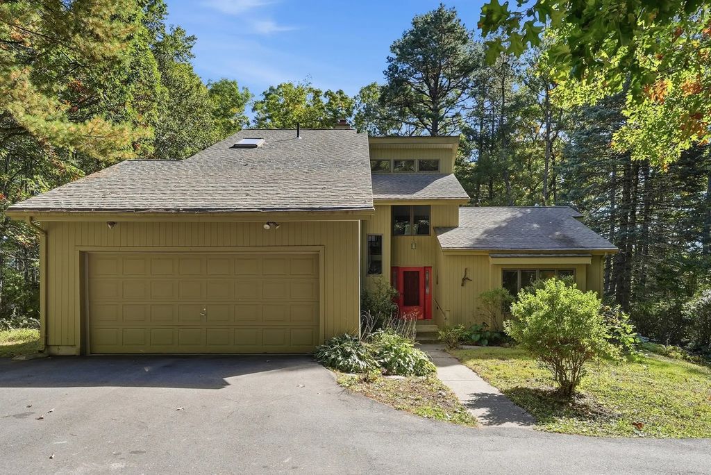 127 Pleasant St, Southampton