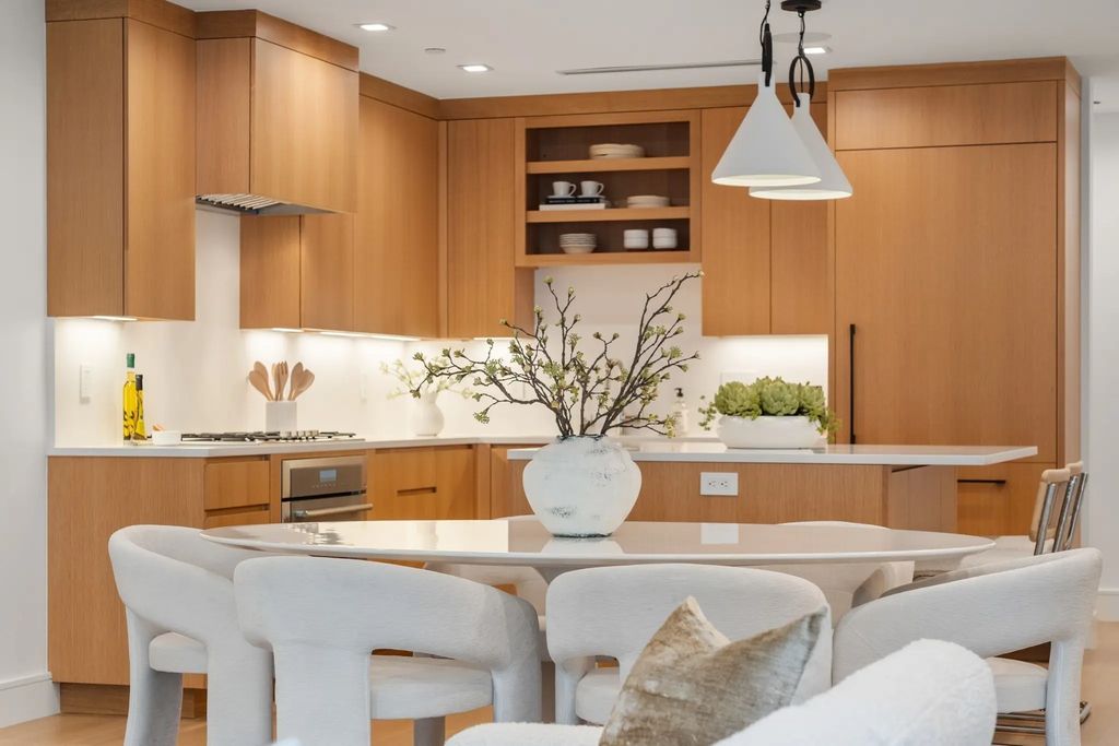 189 W Brookline St #1, Boston
