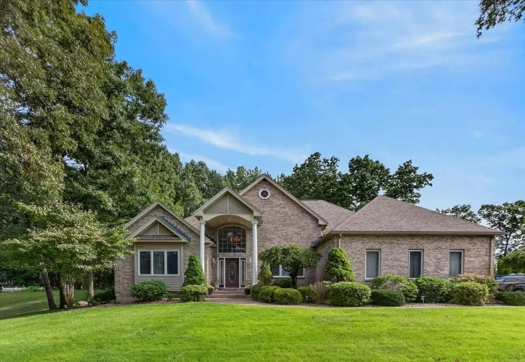 31 Hillcrest Cir, Westfield