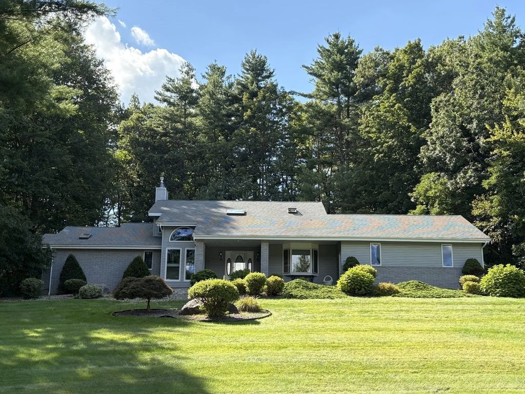 321 Westerly Cr., Ludlow