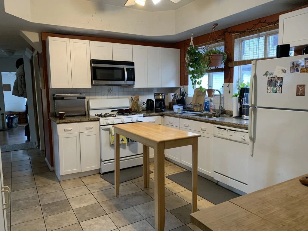 287 Alewife Brook Parkway #2, Somerville