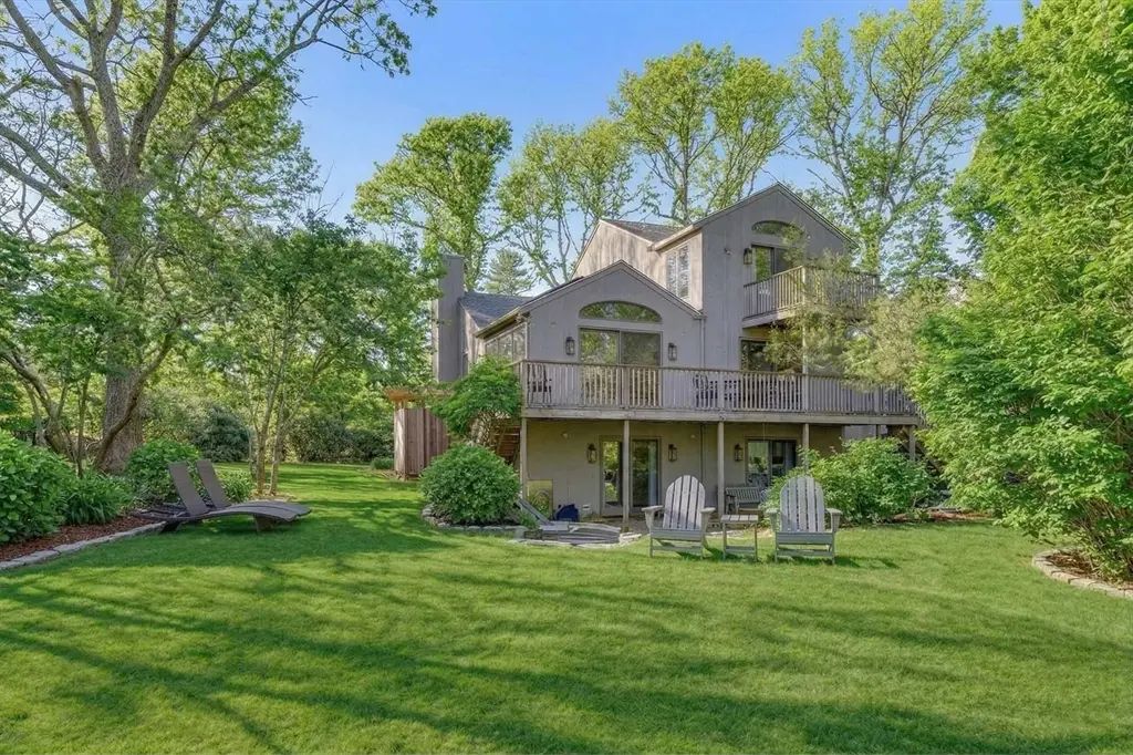 3 Hidden Cove Rd, Oak Bluffs