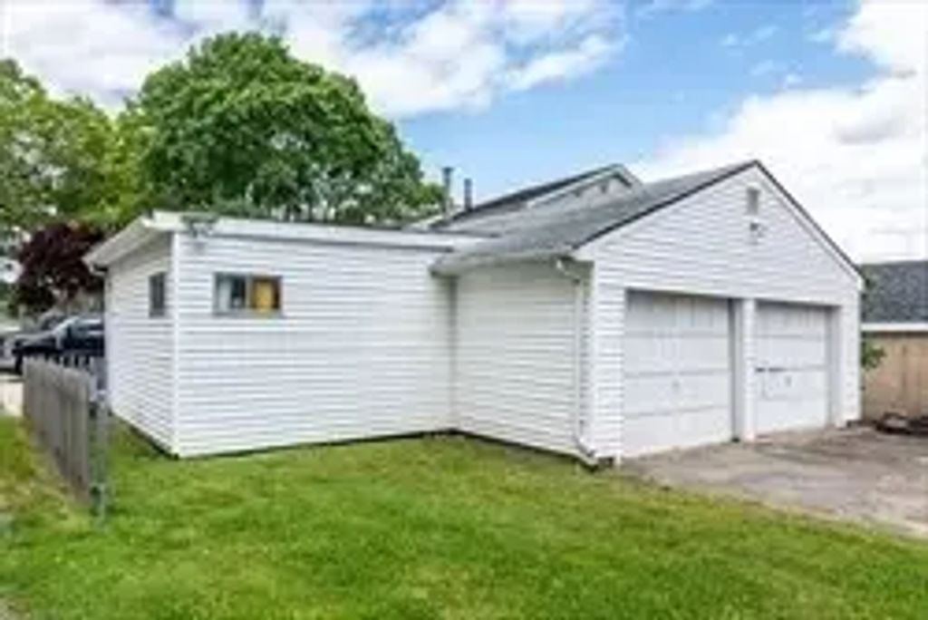 1130 Hancock Street, Fall River