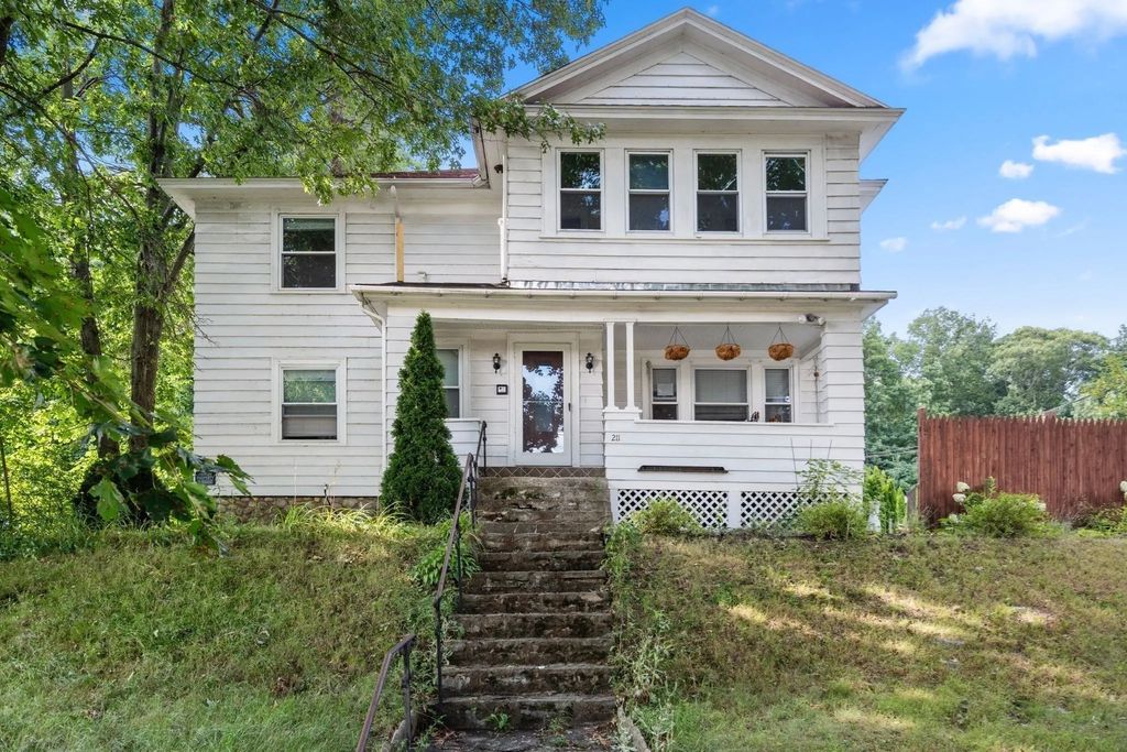 211 June St #2, Worcester