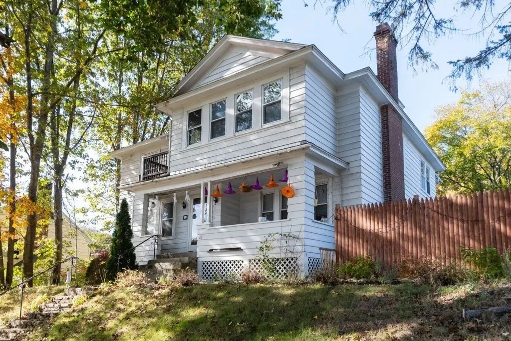 211 June St #2, Worcester