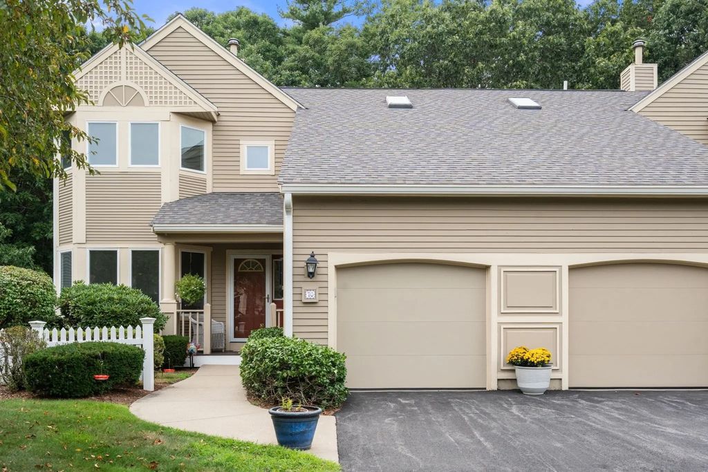 70 Cannon Forge Drive #70, Foxboro