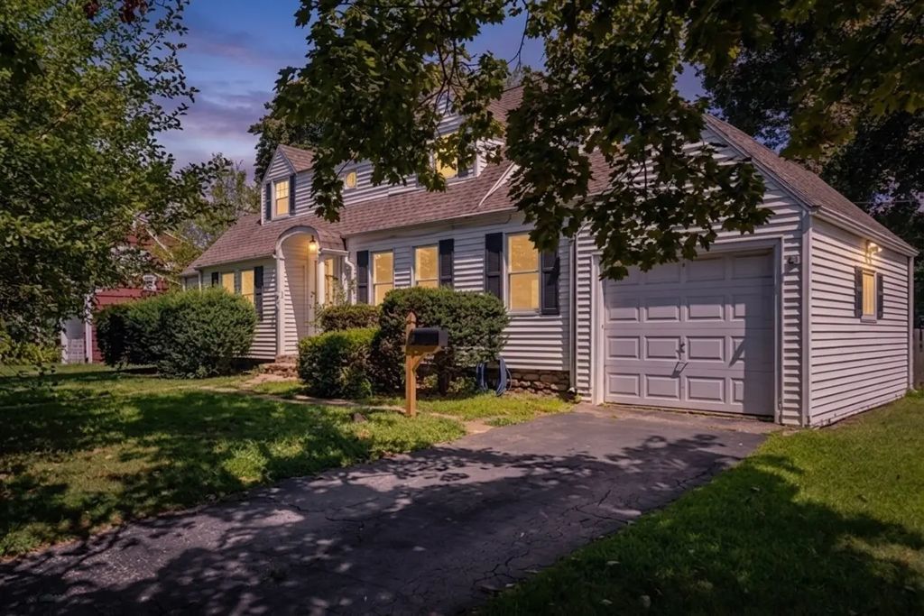 515 Lake Avenue, Worcester
