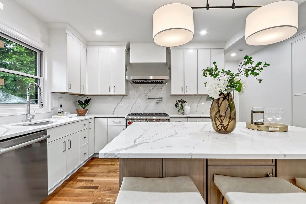 123 Mount Vernon Street #1, Newton