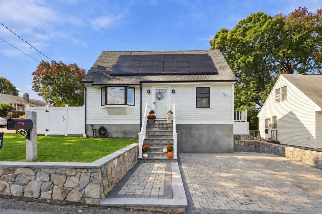 106 Virginia Ave, Lowell