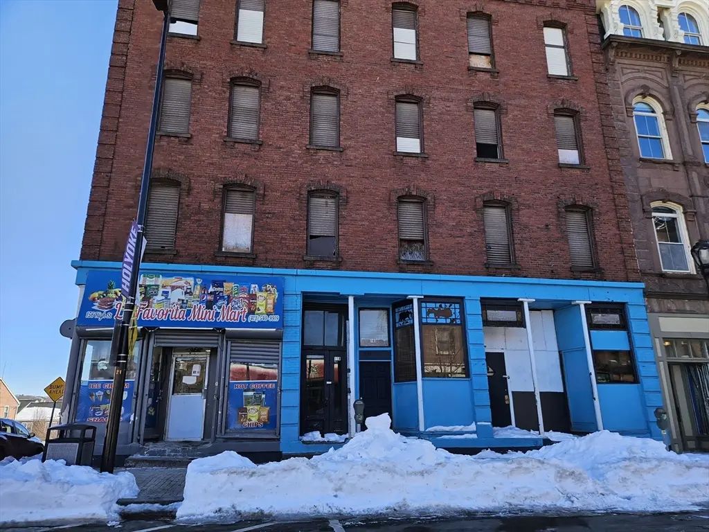 156-162 High St, Holyoke