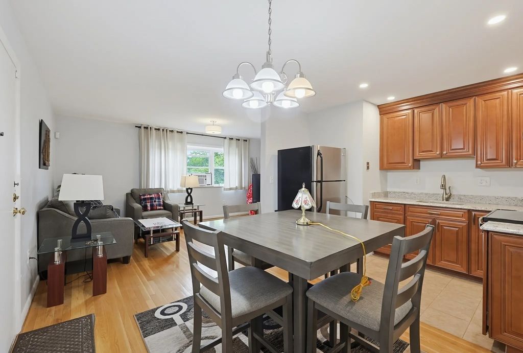 1185 Adams St #17, Boston