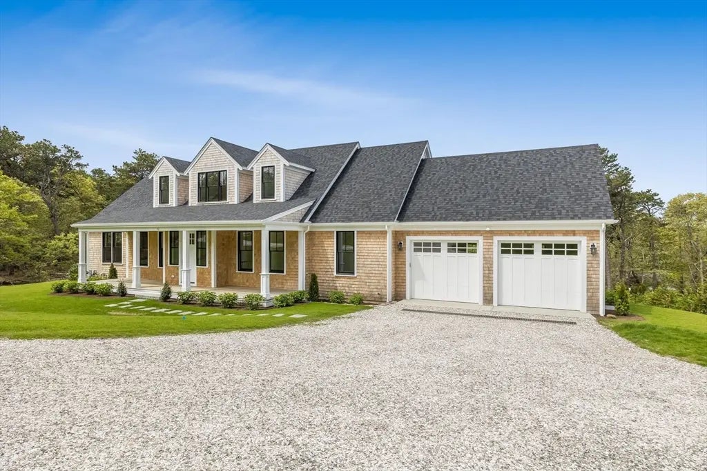 92 Whiffletree Ave, Brewster