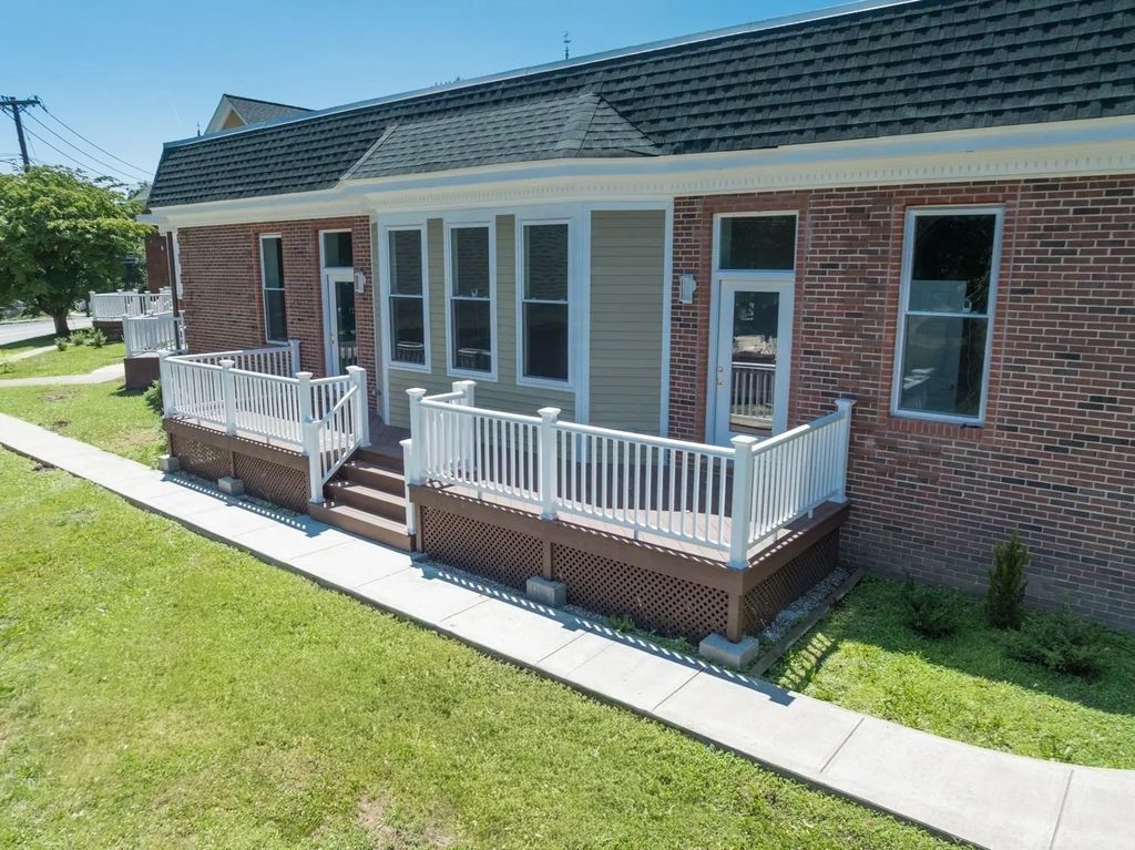 27 Bardwell St. #4, South Hadley