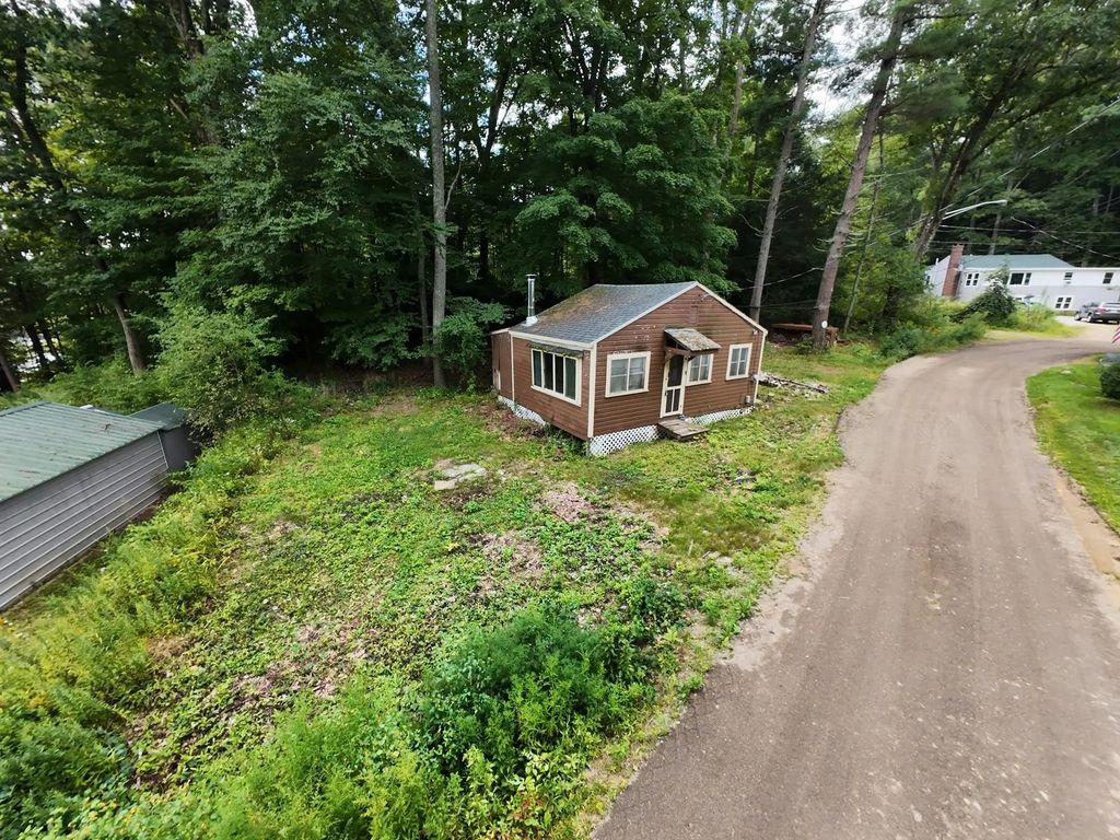 11 Chandler Rd, Holland