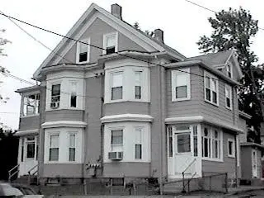 91 Ash Street #1, Waltham