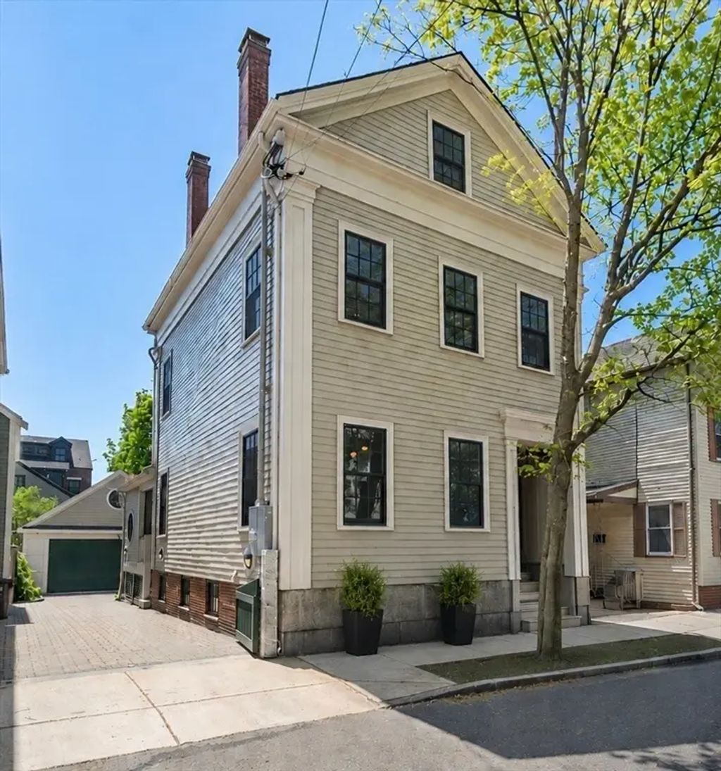 138 Thorndike St, Cambridge