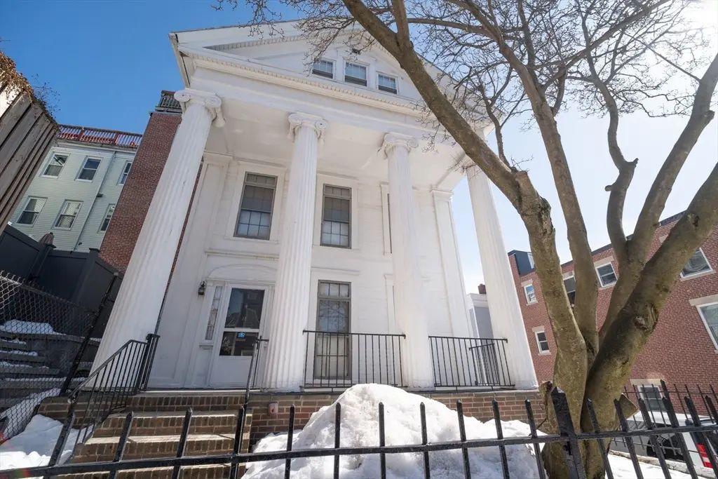 33 Cordis Street, Boston