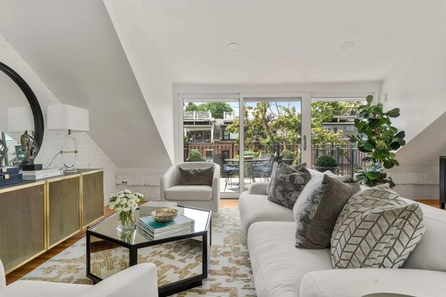 116 W Concord St #4, Boston