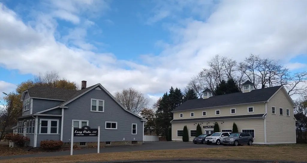 26 Russell St #a-b, Hadley