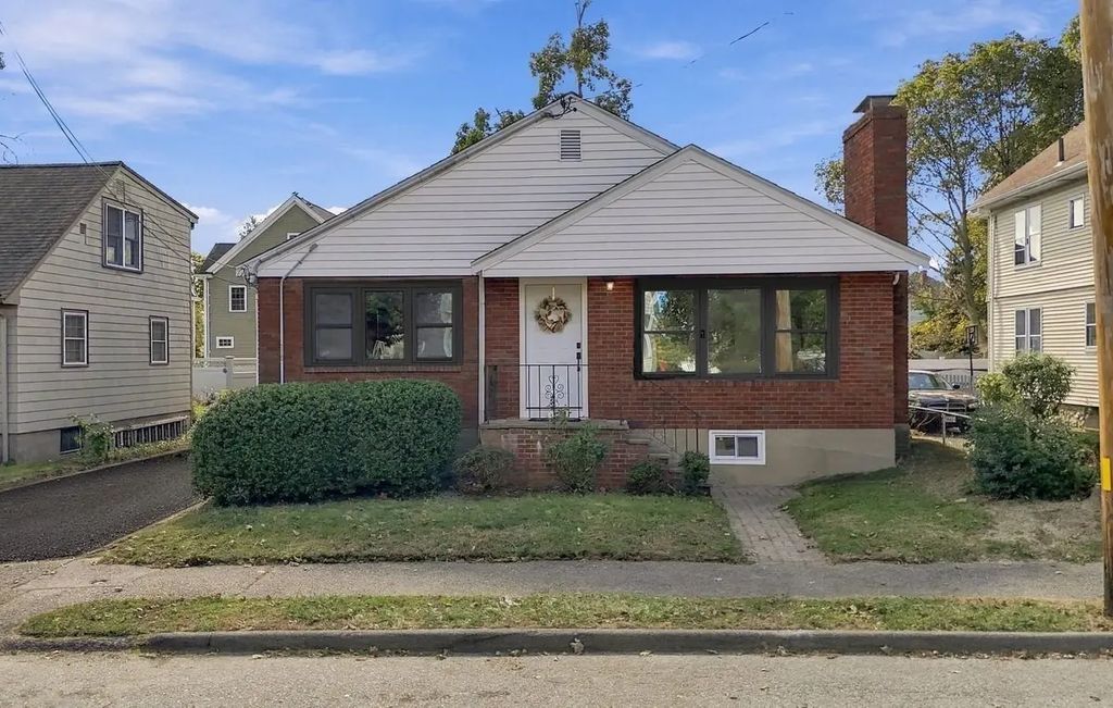 40 Dix Street, Waltham