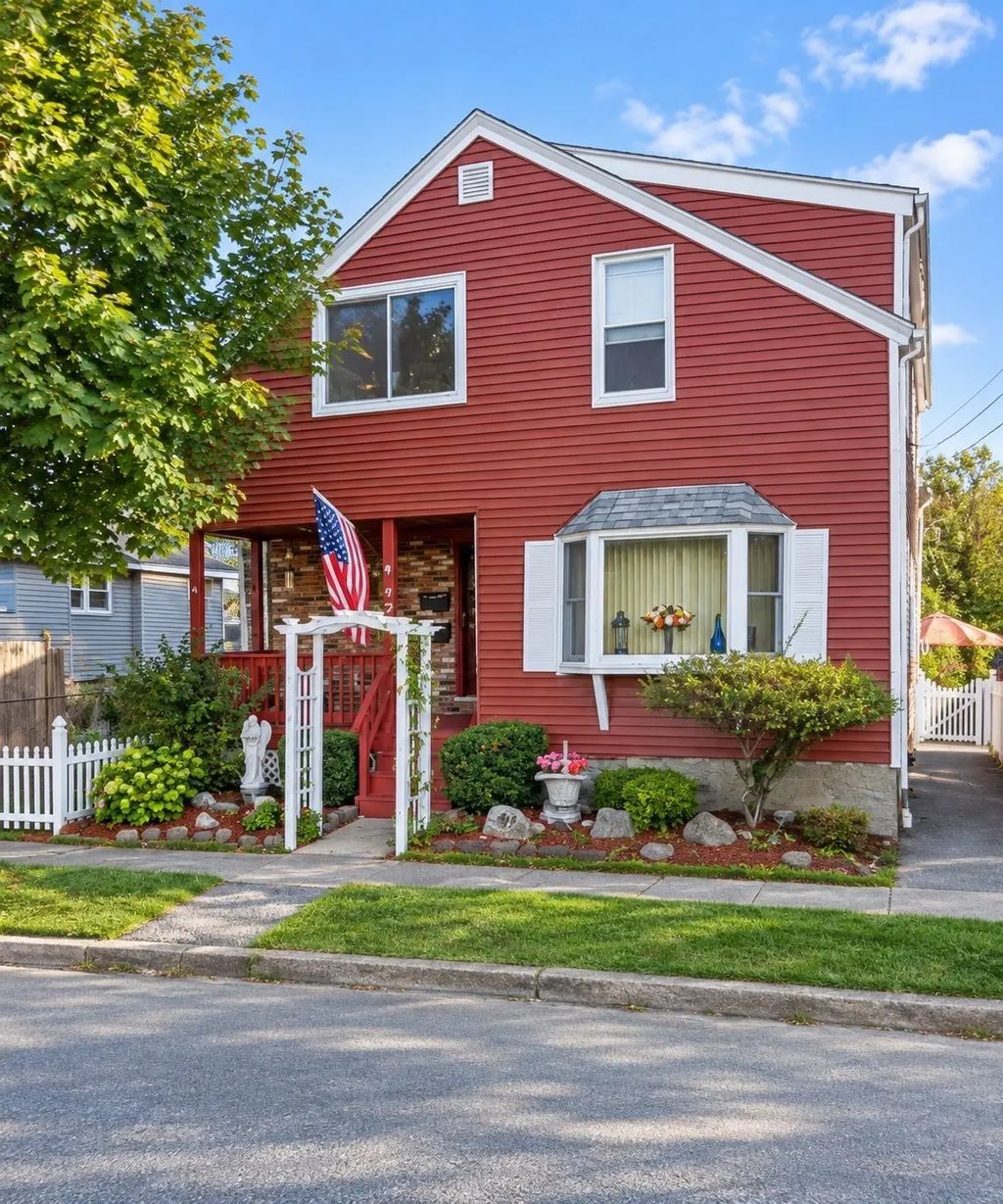 47 Edgewater Ave #2, Shrewsbury