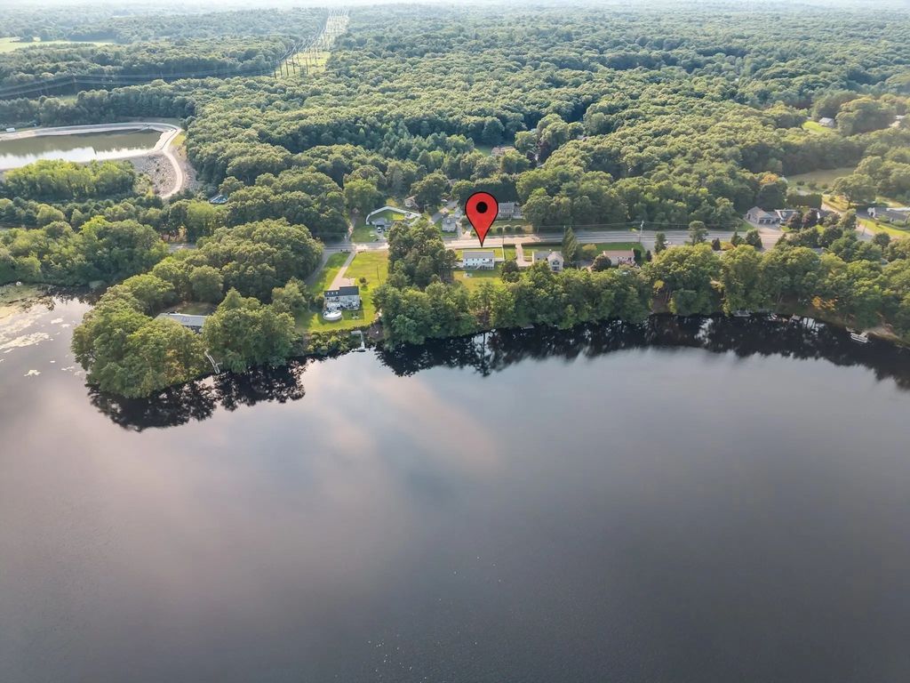 1566 Victory Hwy, North Smithfield