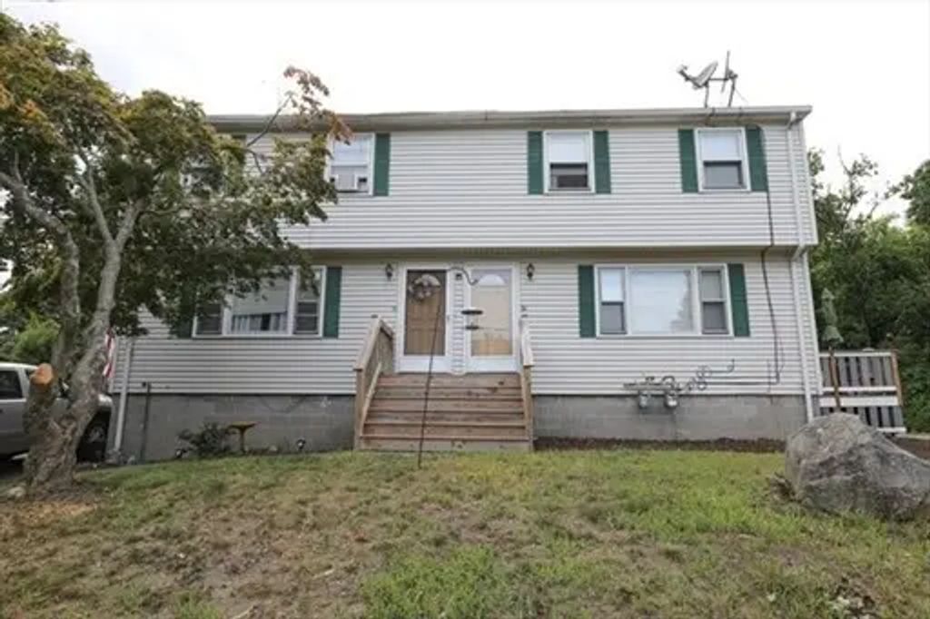 34 Neofotistos Cir, Dracut