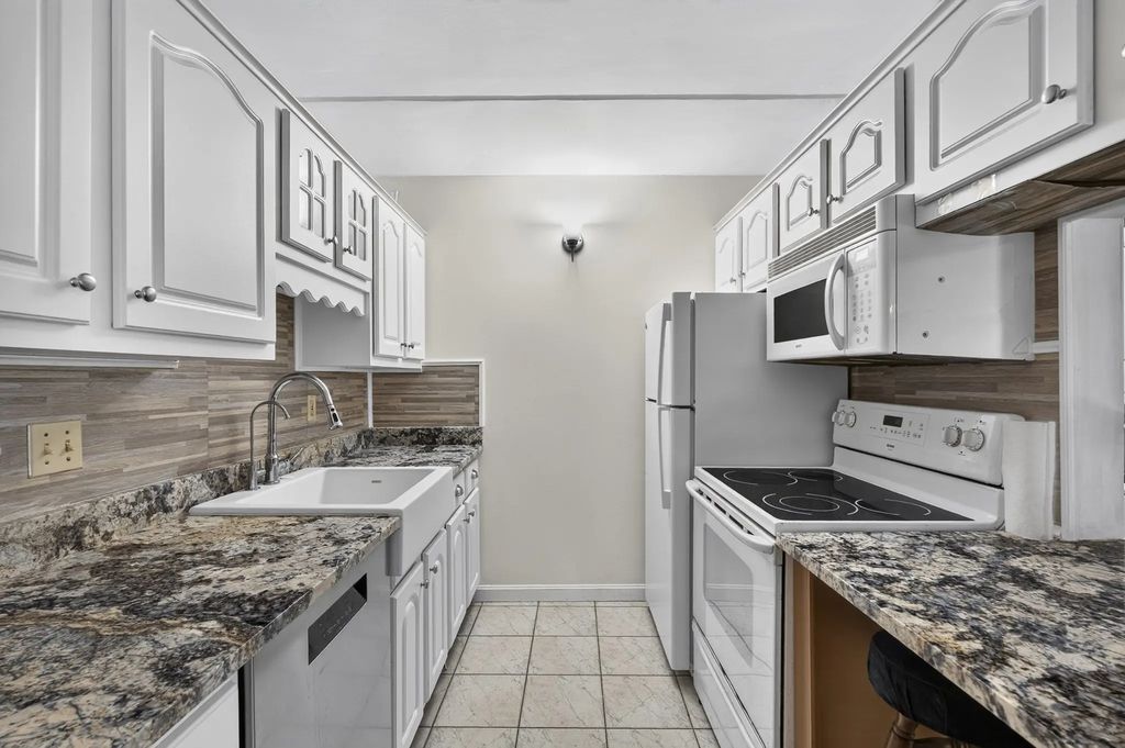 159 Main St #49a, Stoneham