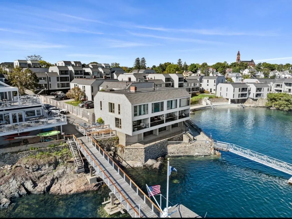 41 Wharf Patth #41, Marblehead