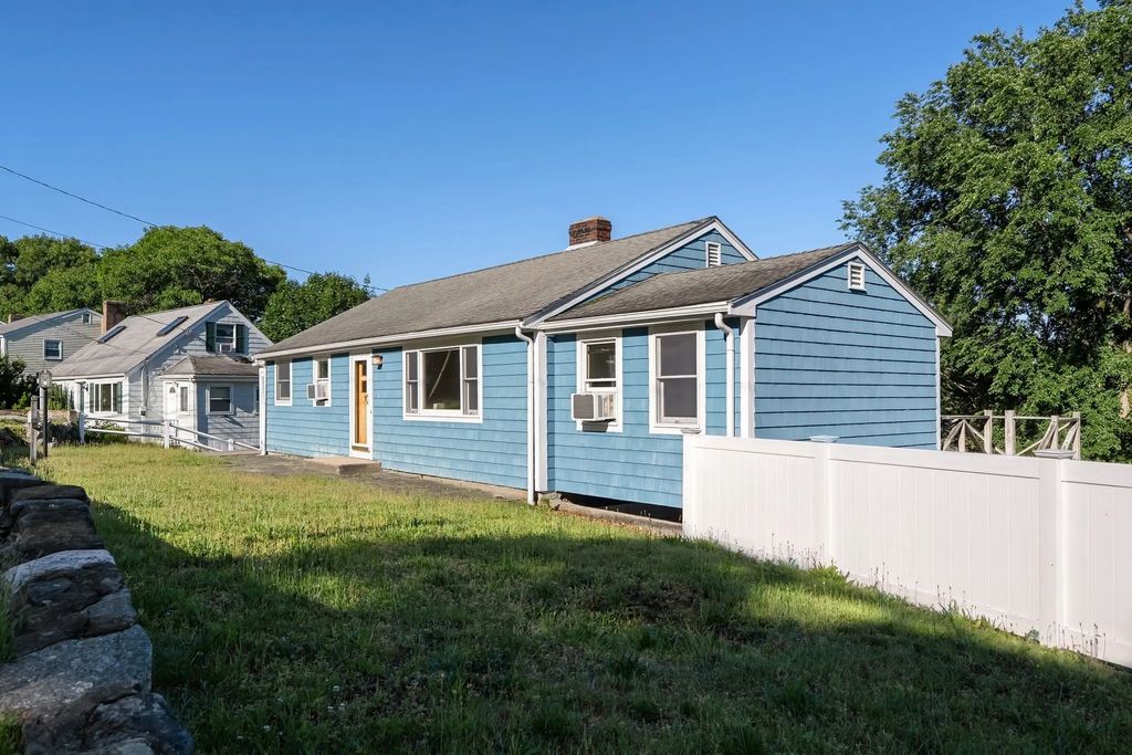 298 Forest St, Arlington