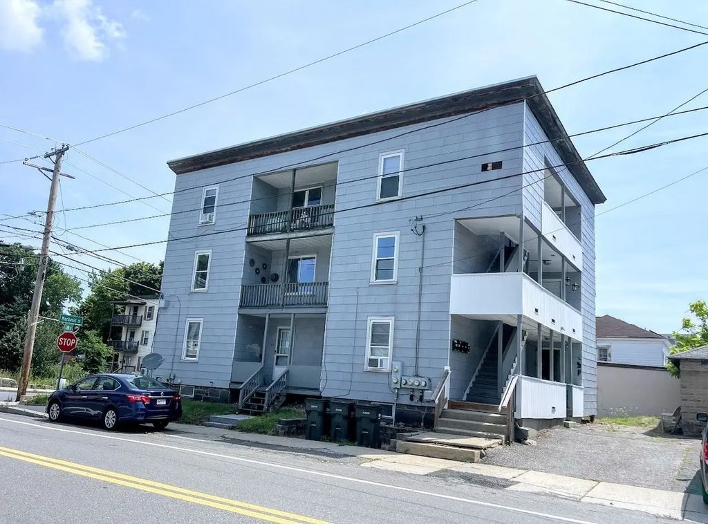 223 Mechanic St, Leominster