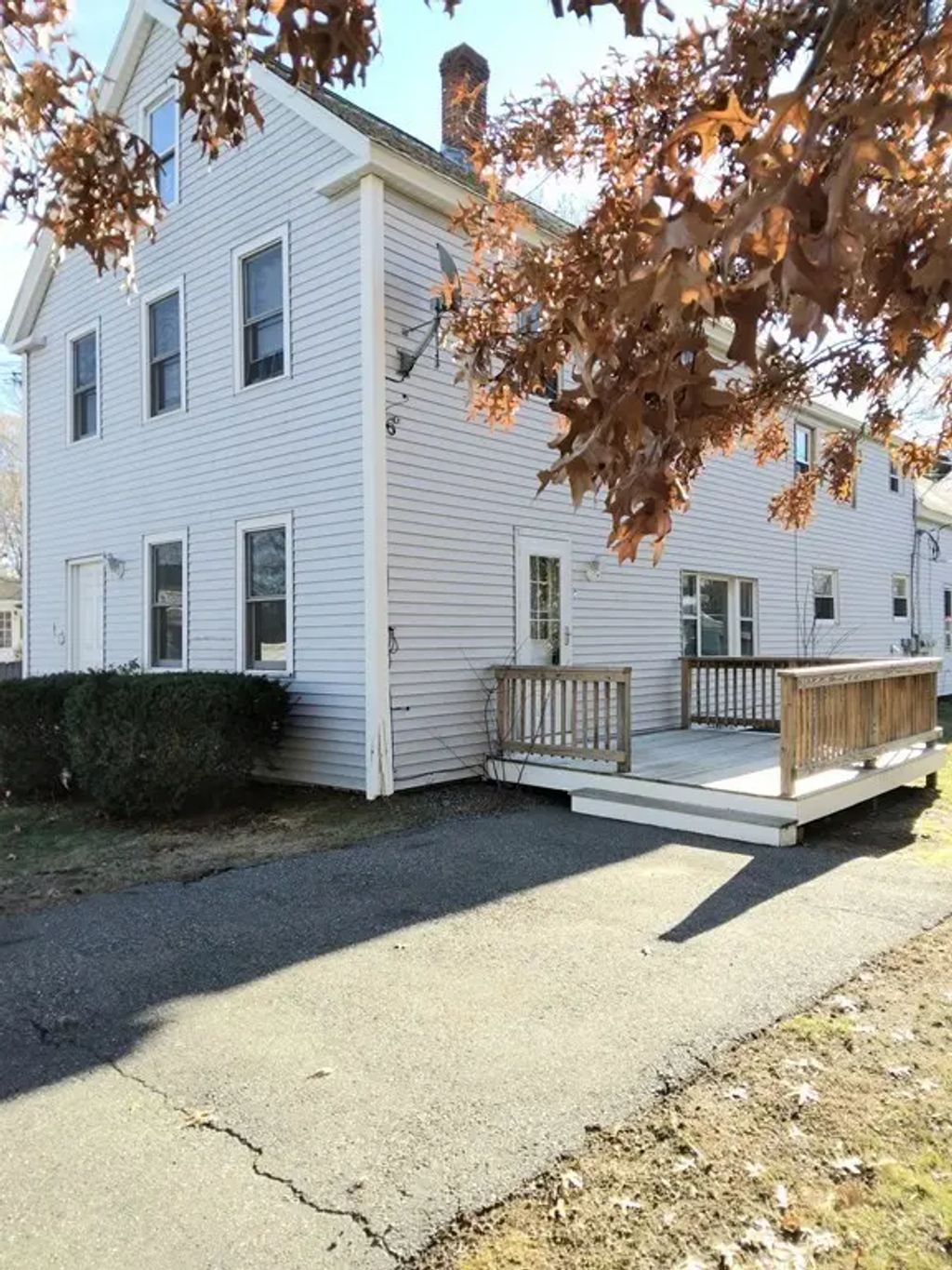 15 Leighton St #r, Pepperell