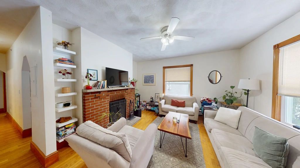 12 South St #1, Boston
