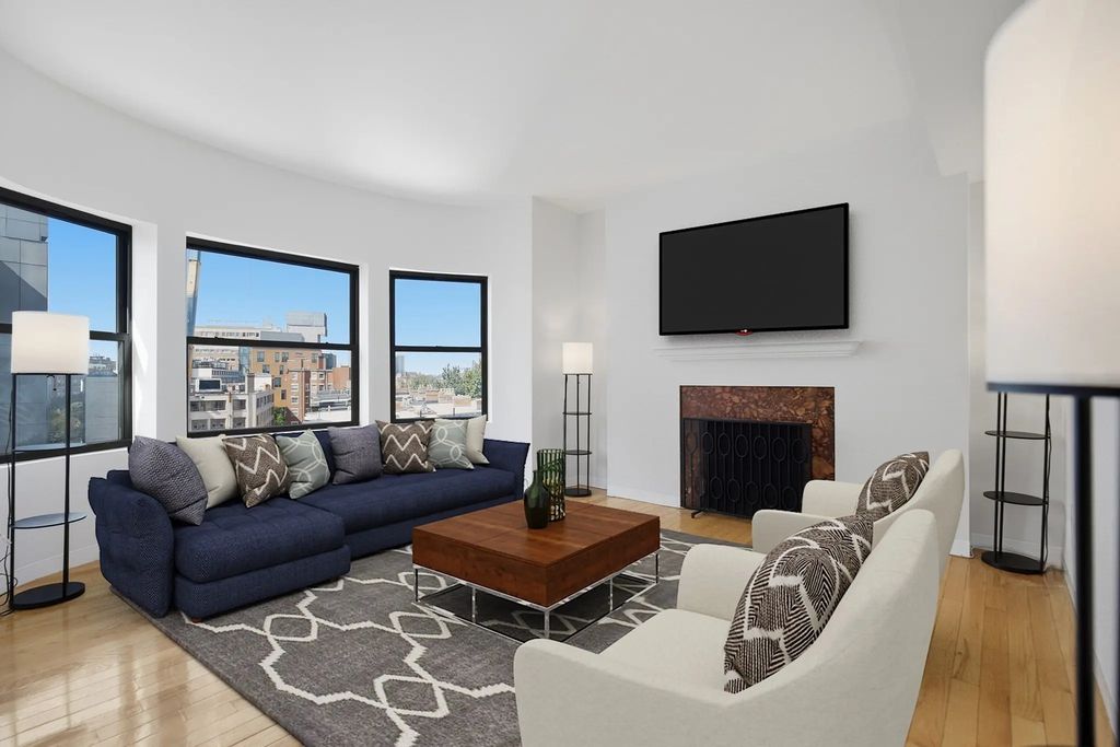 636 Beacon St #601, Boston