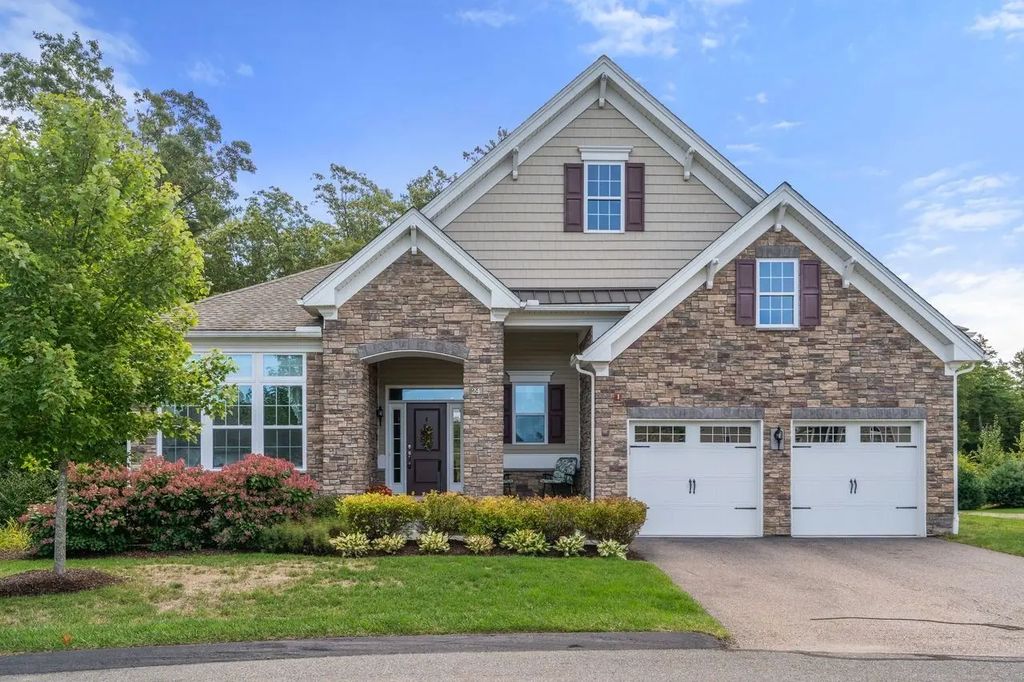 24 West View Lane #24, Stow