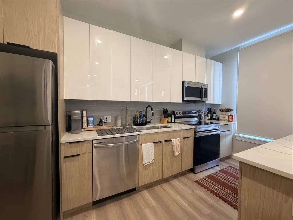 211 Green St. #312, Boston
