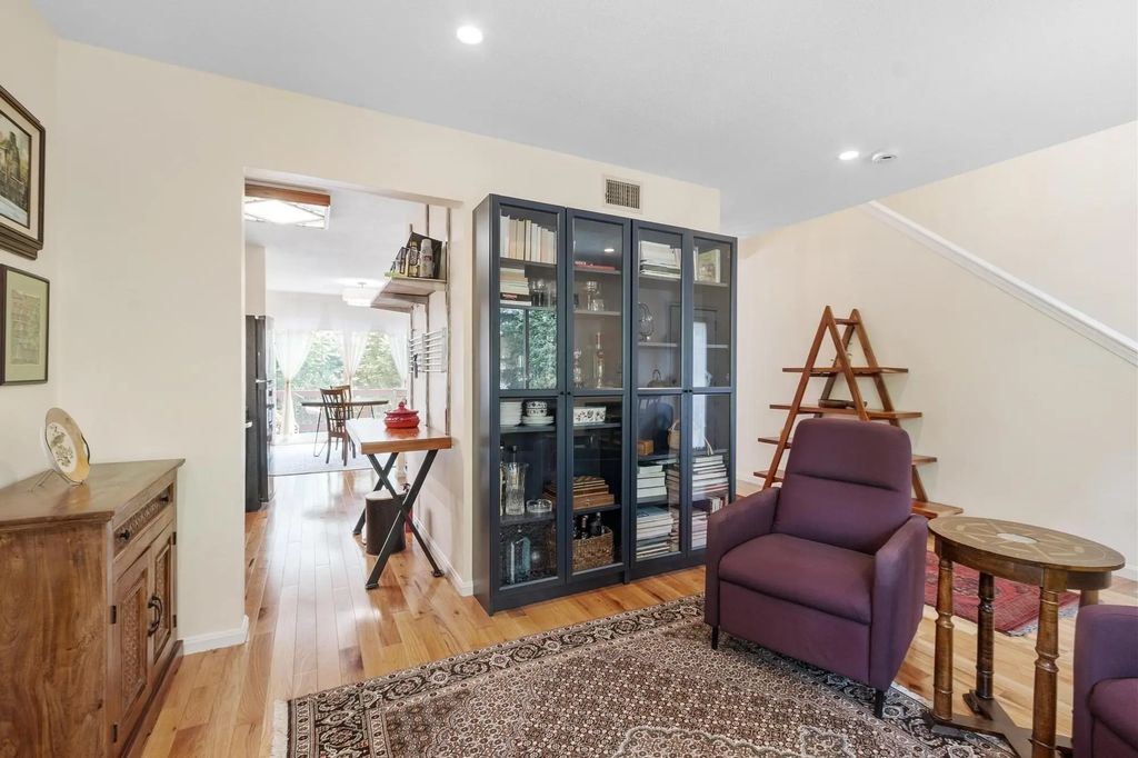 13 Nightingale Lane #13, Salem